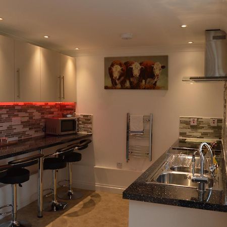 Worship Farm Accommodation Redhill  Exterior photo